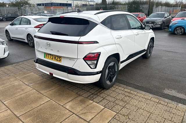 Hyundai KONA ELECTRIC HATCHBACK 160kW Advance 65kWh 5dr Auto White