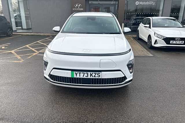 Hyundai KONA ELECTRIC HATCHBACK 160kW Advance 65kWh 5dr Auto White