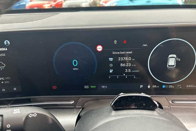 Hyundai KONA ELECTRIC HATCHBACK 160kW Advance 65kWh 5dr Auto White