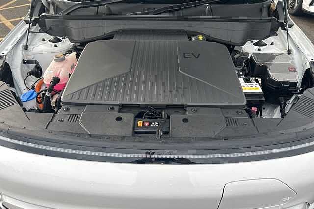 Hyundai KONA ELECTRIC HATCHBACK 160kW Advance 65kWh 5dr Auto White