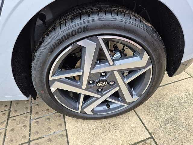 Hyundai i20 1.0T GDi Premium 5dr DCT