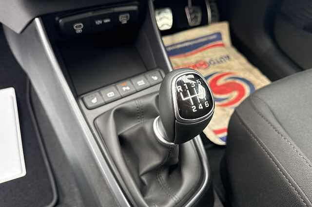 Hyundai Bayon Hatchback 1.0 TGDi Premium 5dr