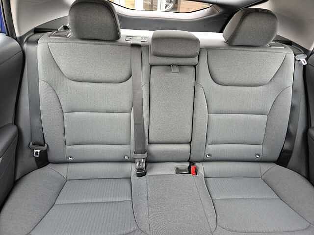 Hyundai IONIQ 1.6 GDi Hybrid Premium 5dr DCT