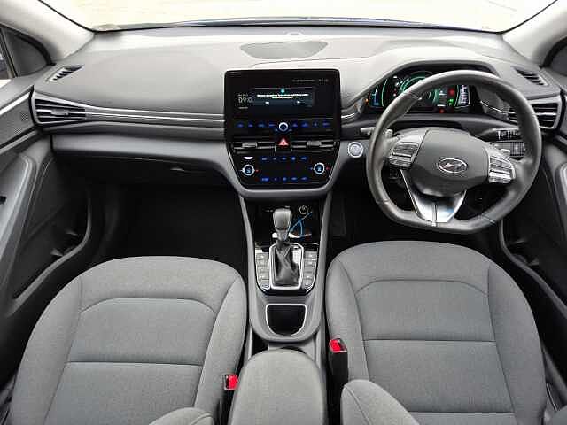 Hyundai IONIQ 1.6 GDi Hybrid Premium 5dr DCT