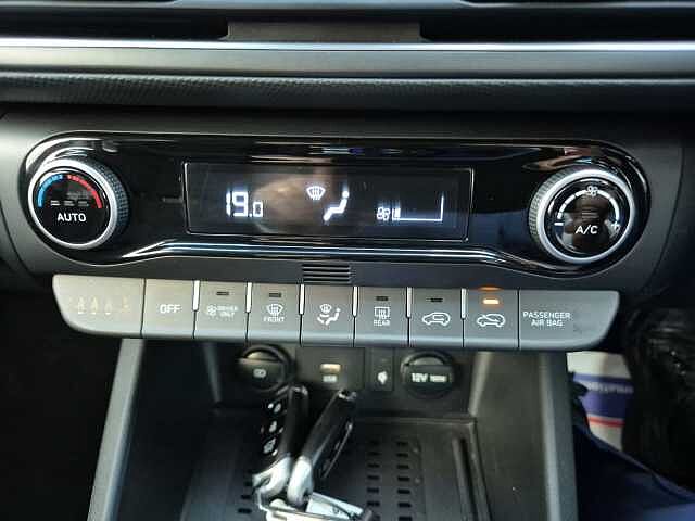 Hyundai KONA 1.6 GDi Hybrid Premium 5dr DCT