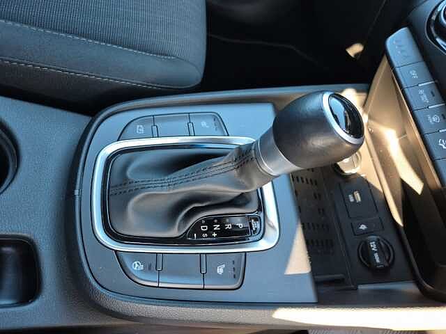 Hyundai KONA 1.6 GDi Hybrid Premium 5dr DCT