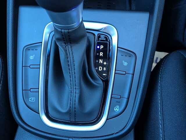 Hyundai KONA 1.6 GDi Hybrid Premium 5dr DCT
