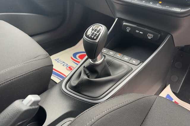 Hyundai Bayon Hatchback 1.0 TGDi Premium 5dr