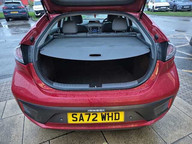 Hyundai IONIQ 1.6 GDi Hybrid Premium 5dr DCT